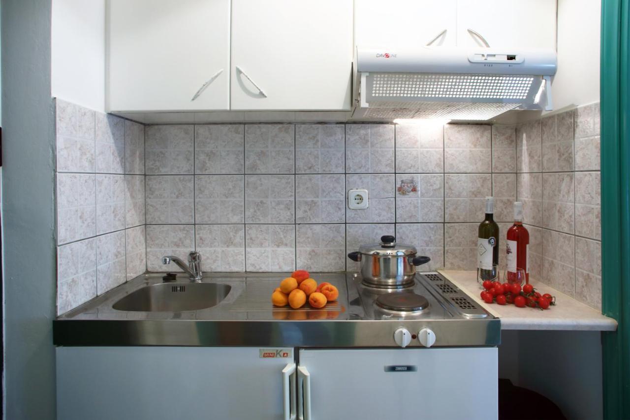 Sofia Studios Kathisma Kalamítsi Екстериор снимка